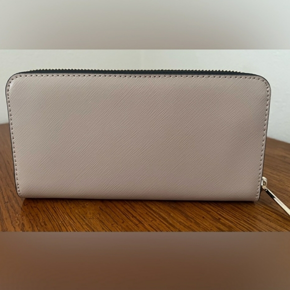 Kate Spade Black and Beige Wallet - Picture 2 of 5